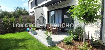 Nowy dom zadbany wnętrze i ogród