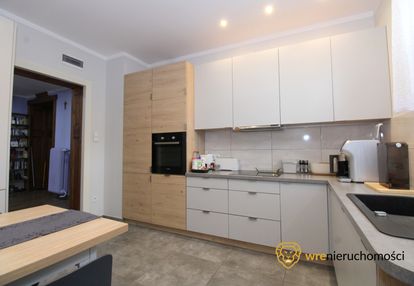 Dworek po dużym remoncie, centrum, do zamieszkania