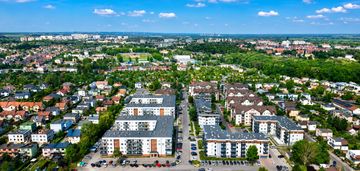 Złota podkowa |parter | miejsce postojowe