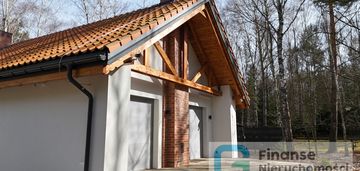 Klimatyczny dom w sercu lasu | borowiny