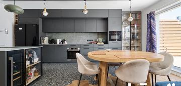 Na sprzedaż komfortowe 2-poziomowe mieszkanie!