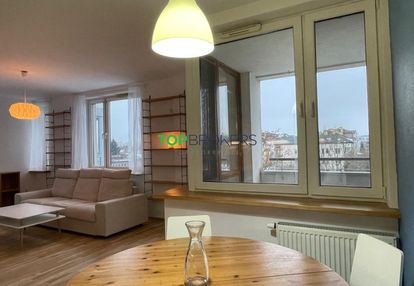 Eleganckie 3 pokoje na 2 poziomach, garaż