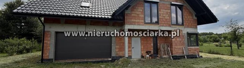 Nowy dom o bardzo funkcjonalnym układzie 207 m²