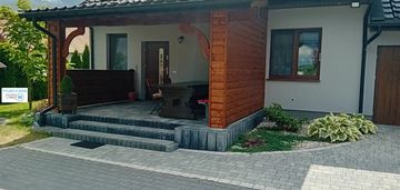 Atrakcyjny, parterowy dom z dużą działką!