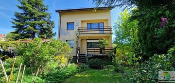 Unikalny  dom w atrakcyjnej lokalizacji