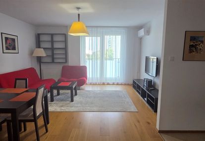Eleganckie 2 pokoje z balkonem 10 m2