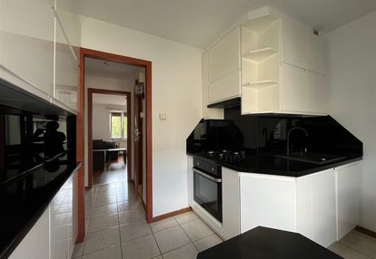 2 piętro z balkonem, dwustronne- dobra lokalizacja