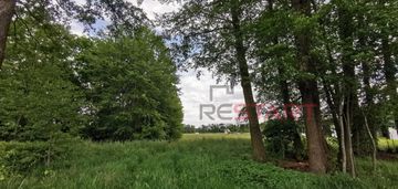 Blisko grodziska, budowlana.