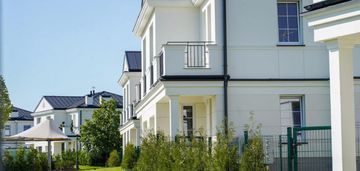 Dom z ogrodem |pogórze | z widokiem na morze