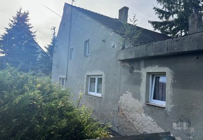 Dom w radomierzycach na dużej działce