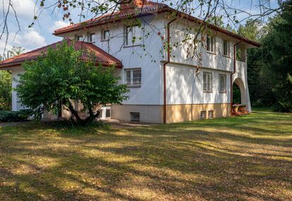 Dom z dużą działką w urokliwym józefowie