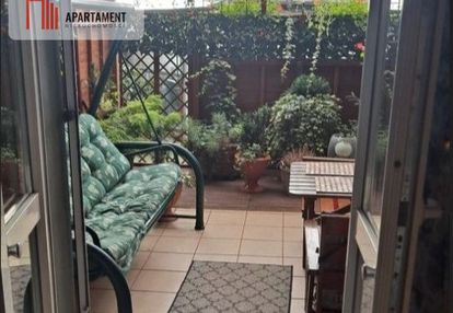 Dom /połowa  z ogrodem, garażem, piwnicą