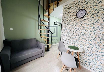 Kawalerka z antresolą * kamienica * pl. szembeka