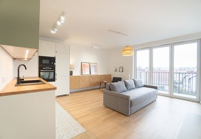 Kawalerka | wysoki standard|m. postojowe | balkon