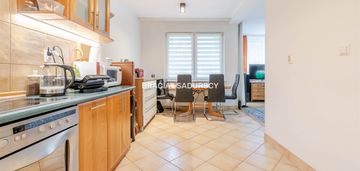 Sprzedam, duża kuchnia, 2-pok z balkonem