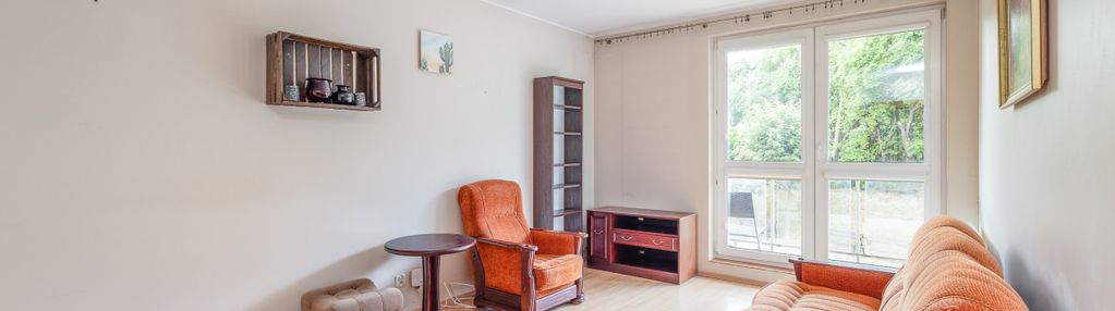 2 pokoje z balkonem, miejsce w hali i piwnicą!