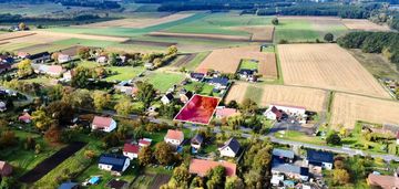 Dom wolnostojący nad jeziorem glibiel