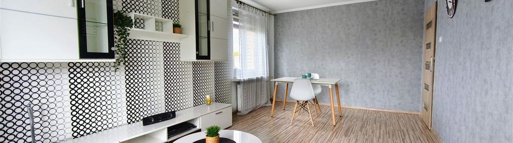 Mieszkanie w centrum – 3 pokoje, 2. piętro, winda