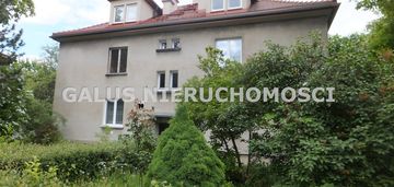 Krakowiaków 3 pokoje z ogródkiem przy budynku
