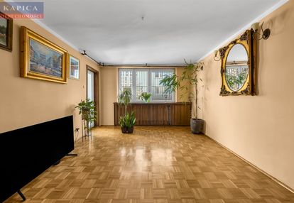 Funkcjonalne 4 pokoje, balkon, garaż!