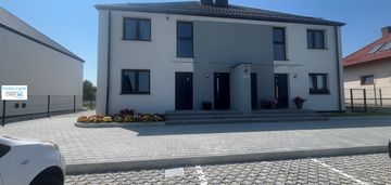 Nowy wykończony apartament w chmielniku