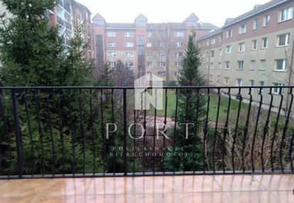 Dom szeregowy z potencjałem.