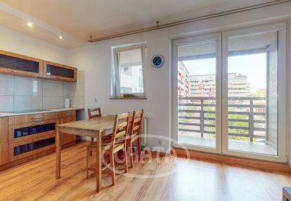 Kawalerka/centrum/27m2/balkon