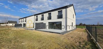 Dom / wysoki standard / duża działka / 5 pokoi