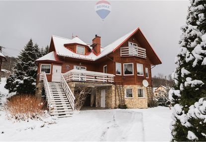 Ponikiew dom w stylu kanadyjskim beskid mały