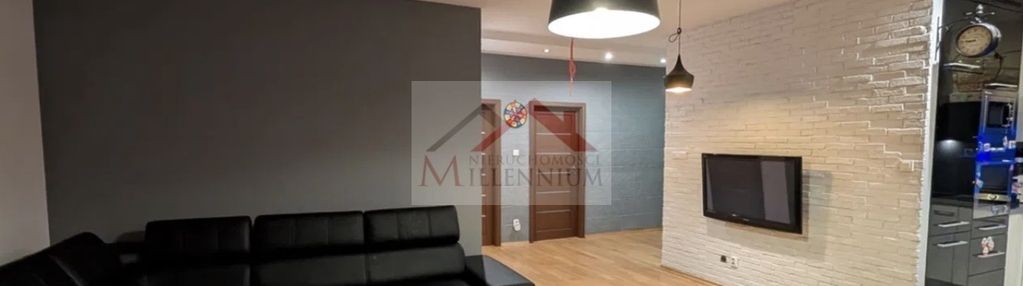 Przestronne mieszkanie w legionowie umeblowane