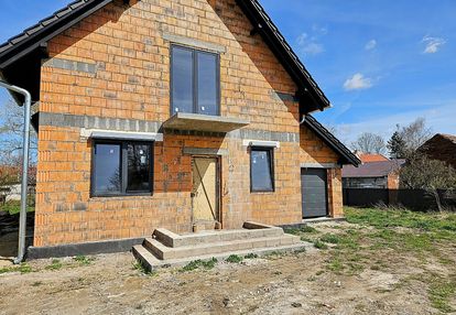 Sprzedam wolnostojący dom deweloperski/trzebnica