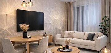 Swieżo po generalneym remoncie-med.miejskie-balkon