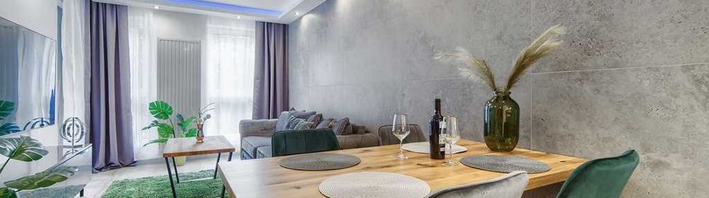 Gotowe do wejścia, 2 miejsca w hali + komórka.