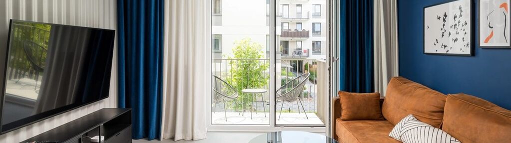 2-pokoje/singiel lub para/garaż