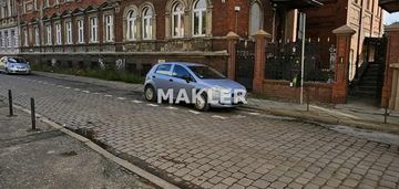 Zabytkowa kamienica z xix wieku w sercu bydgoszczy