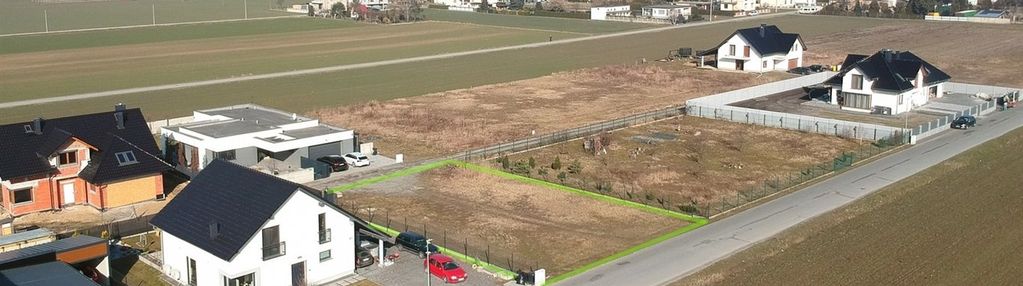 Steblów - działka budowlano-usługowa.