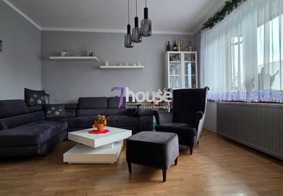 Komfortowy dom ,idealny dla dwóch rodzin