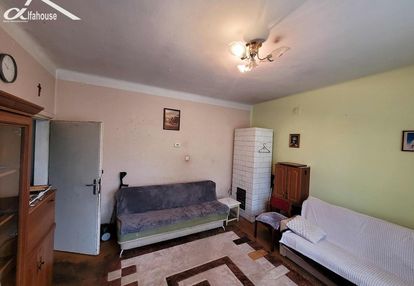 Parter, 38 m 2, kawalerka, j kazimierza, do remont