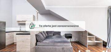 Kawalerka 26 m², balkon, ostanie piętro