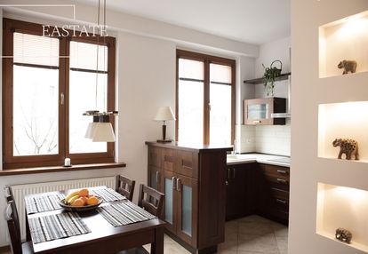 Balkon, metro, politechnika, łazienki królewskie