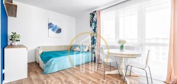 Kawalerka, do wejścia, miejsce postojowe