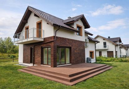 Nowy dom z widokiem na góry