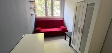 4-pokojowe mieszkanie w sąsiedztwie pl. św.macieja