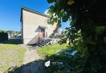 Dom z dodatkowym budynkiem – os. plebiscytowe