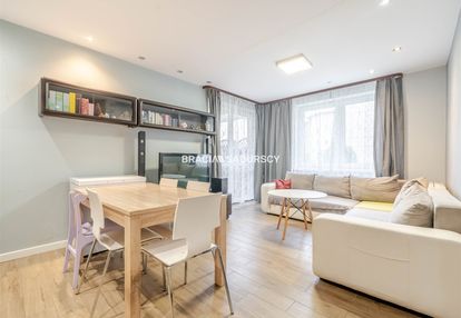 Słoneczne, 4-pokojowe z dwoma balkonami