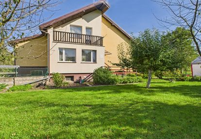 Przestronny dom rodzinny z działką 2000 m²