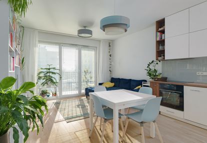 Przestronne mieszkanie z tarasem na dachu bloku!!