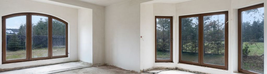 Dwa domy na dużej działce z lasem