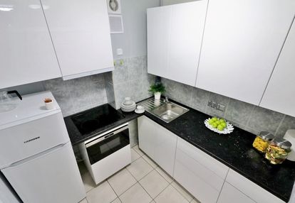 2 pokoje 36m targowa-3500 zł z czynszem + media