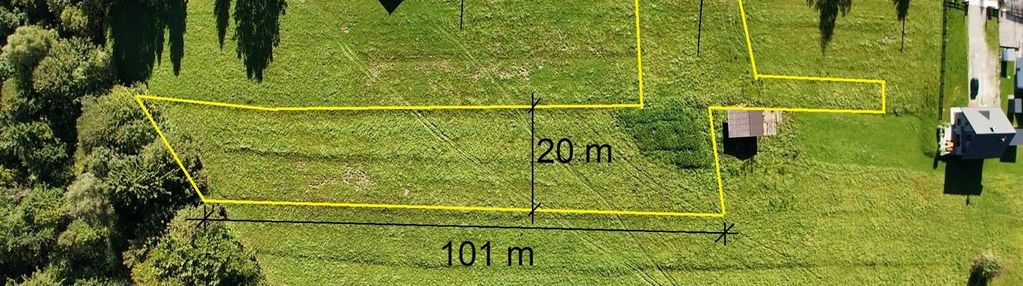 Widokowa działka w górach w spokojnym miejscu